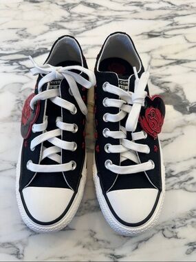 Converse Embroidered Hearts Black Low Tops All Stars Whimsigoth Retro NWOB 6.5